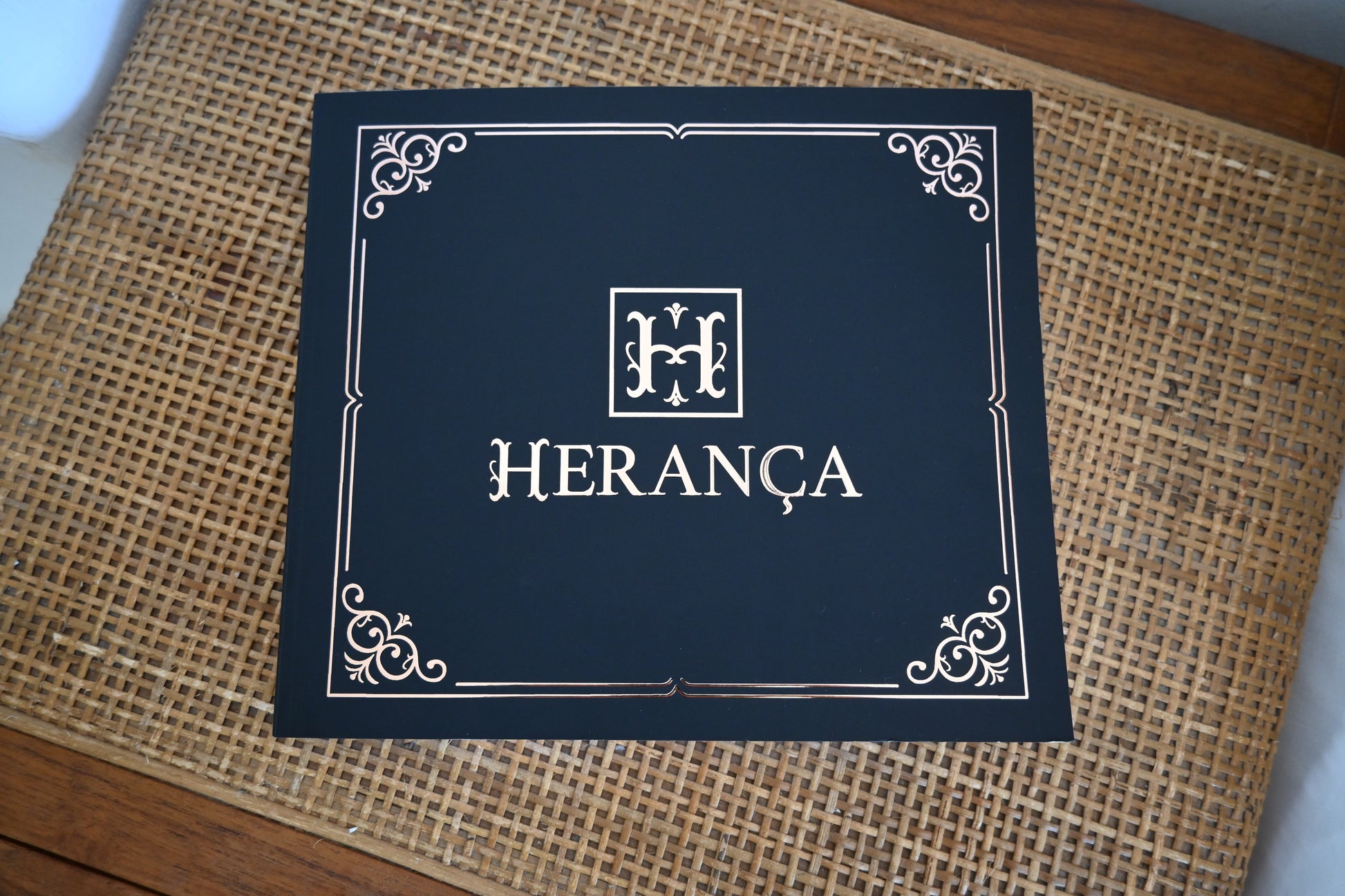 Carnet de transmission Herança avec pages d’écriture premium